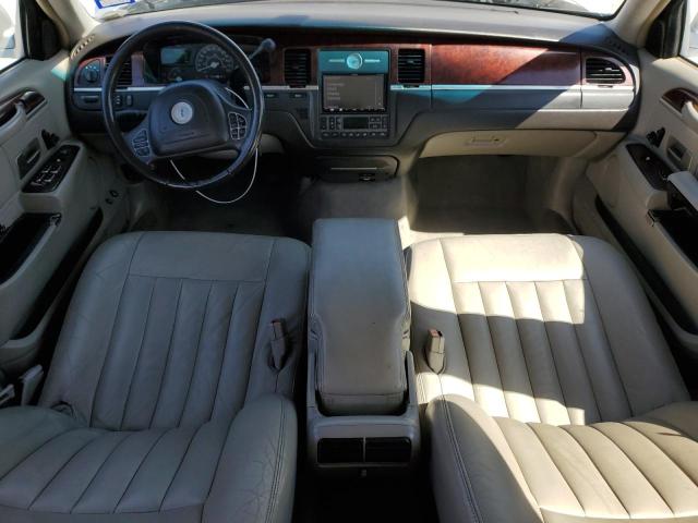 1LNHM81W33Y630251 - 2003 LINCOLN TOWN CAR EXECUTIVE Արծաթագույն լուսանկար 8