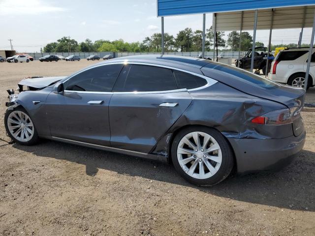 5YJSA1E26HF229396 - 2017 TESLA MODEL S Մոխրագույն լուսանկար 2