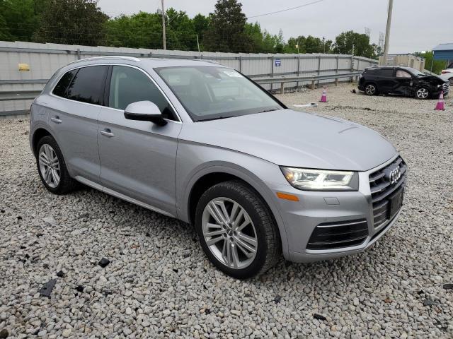 WA1CNAFY7J2232970 - 2018 AUDI Q5 PRESTIGE 银色 照片 4