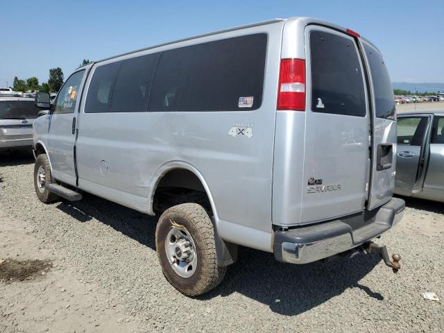 1GTZ7GFG7J1283153 - 2018 GMC SAVANA G3500 SILVER photo 2