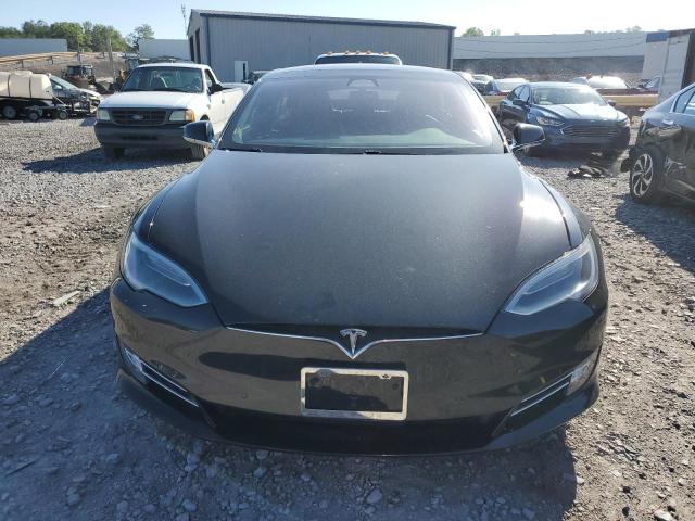 5YJSA1E44HF200142 - 2017 TESLA MODEL S შავი ფოტო 5