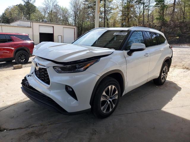 5TDGZRAHXMS524787 - 2021 TOYOTA HIGHLANDER XLE 白色 照片 1