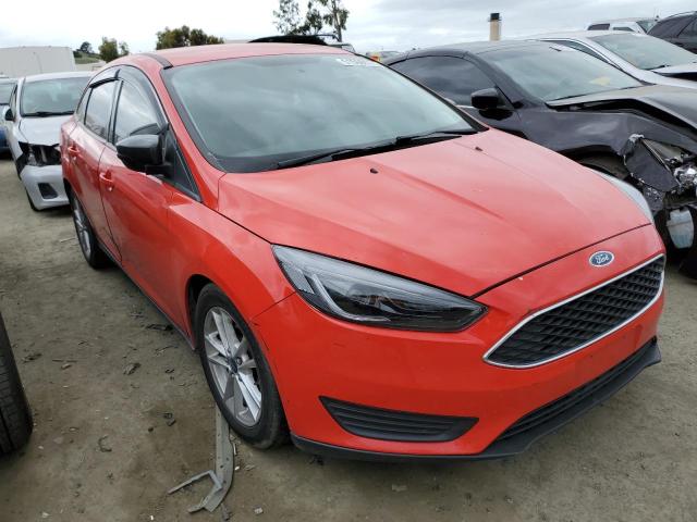 1FADP3F29FL261325 - 2015 FORD FOCUS SE RED photo 4