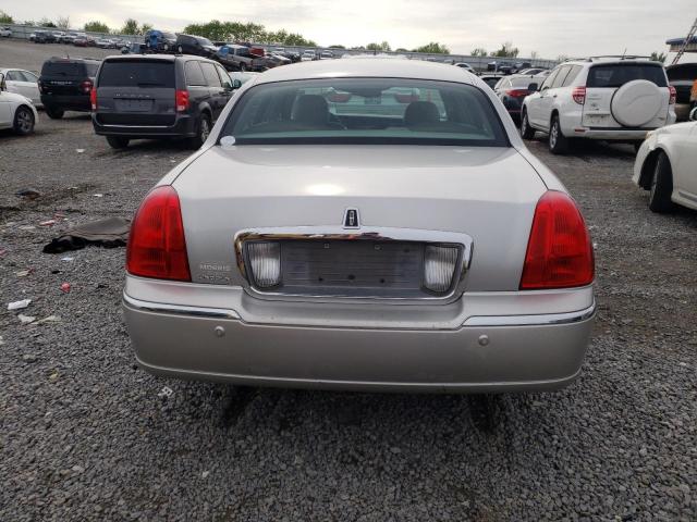 1LNHM81WX4Y648134 - 2004 LINCOLN TOWN CAR EXECUTIVE SILVER photo 6