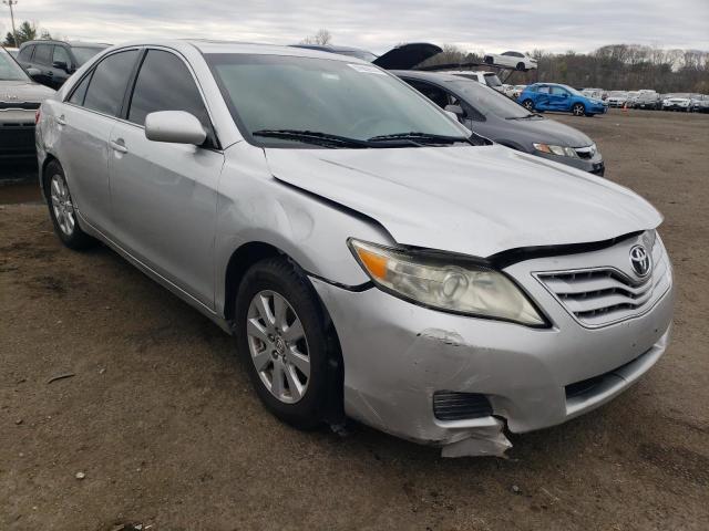 4T1BF3EK1BU660025 - 2011 TOYOTA CAMRY BASE SILVER photo 4