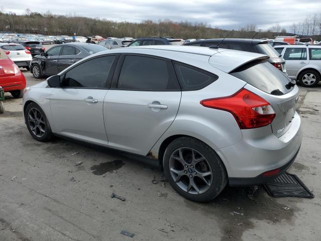 1FADP3K29DL330551 - 2013 FORD FOCUS SE SILVER photo 2