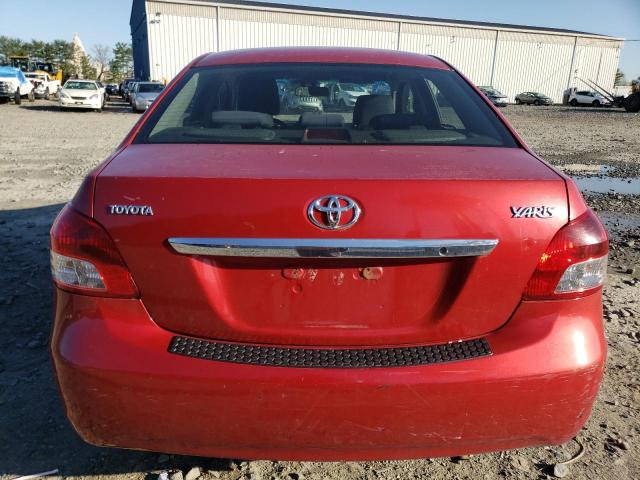 JTDBT923681188153 - 2008 TOYOTA YARIS RED photo 6