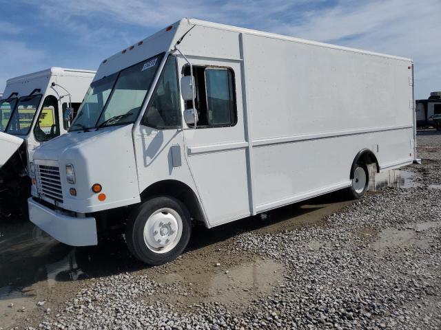 2004 FREIGHTLINER CHASSIS M LINE WALK-IN VAN, null