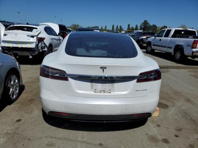 5YJSA1E25LF401250 - 2020 TESLA MODEL S WHITE photo 6