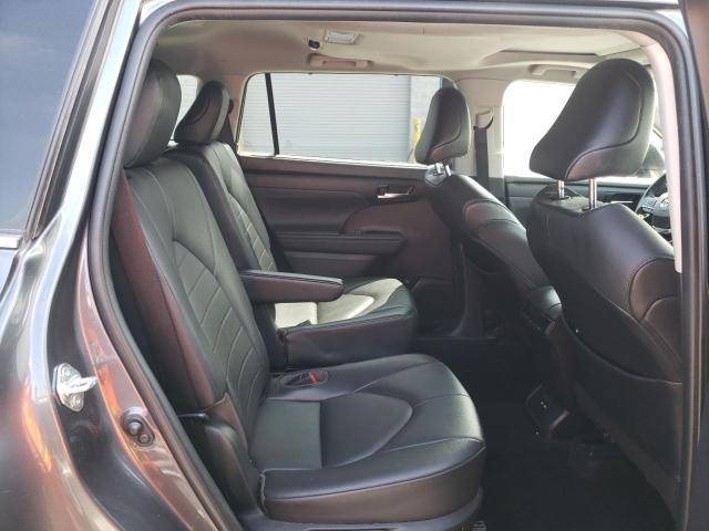 5TDHZRAH3LS504805 - 2020 TOYOTA HIGHLANDER XLE GRAY photo 11
