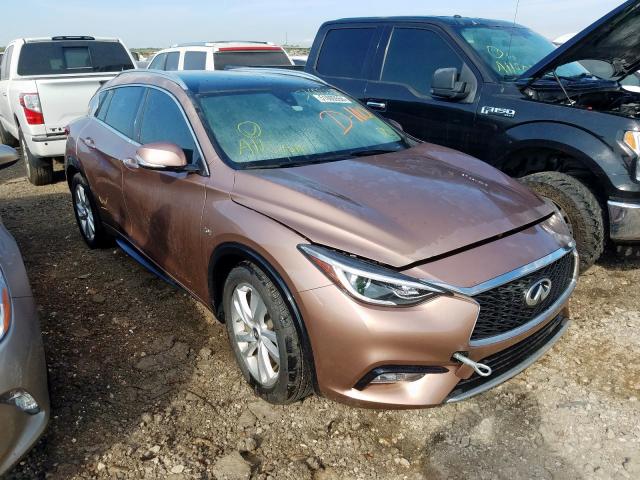 SJKCH5CP5JA054155 - 2018 INFINITI QX30 BASE  photo 1