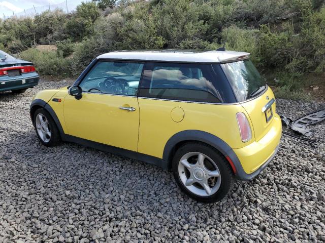 WMWRC33565TK60798 - 2005 MINI COOPER YELLOW photo 2