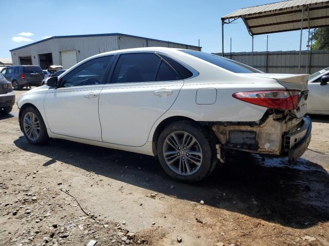 4T1BF1FK8FU016577 - 2015 TOYOTA CAMRY LE WHITE photo 2