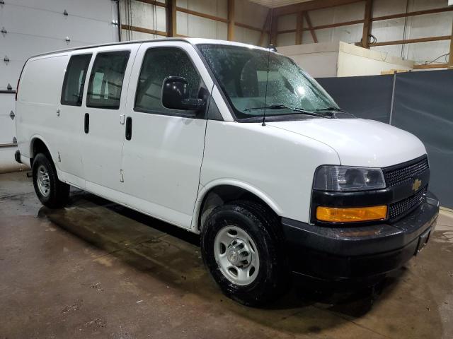 1GCWGAFPXM1301584 - 2021 CHEVROLET EXPRESS G2 WHITE photo 4