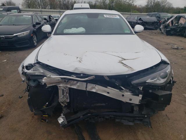 ZARFAEDN6H7540276 - 2017 ALFA ROMEO GIULIA Q4 თეთრი ფოტო 5