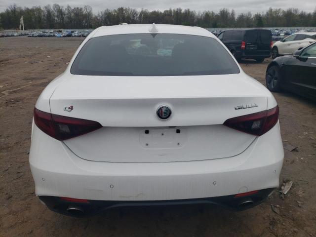 ZARFAEDN6H7540276 - 2017 ALFA ROMEO GIULIA Q4 WHITE photo 6