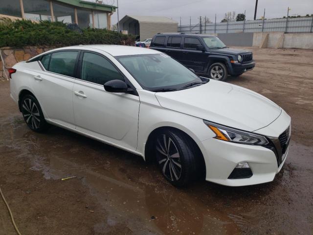 1N4BL4CV8NN411872 - 2022 NISSAN ALTIMA SR WHITE photo 4