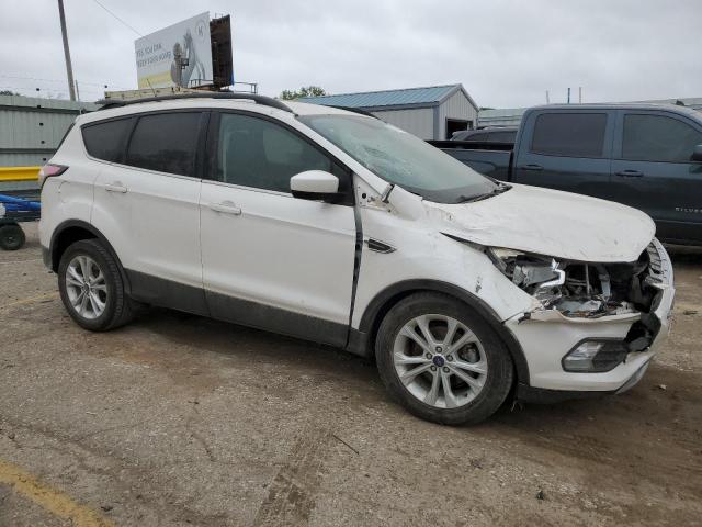 1FMCU0HD9JUB43186 - 2018 FORD ESCAPE SEL WHITE photo 4