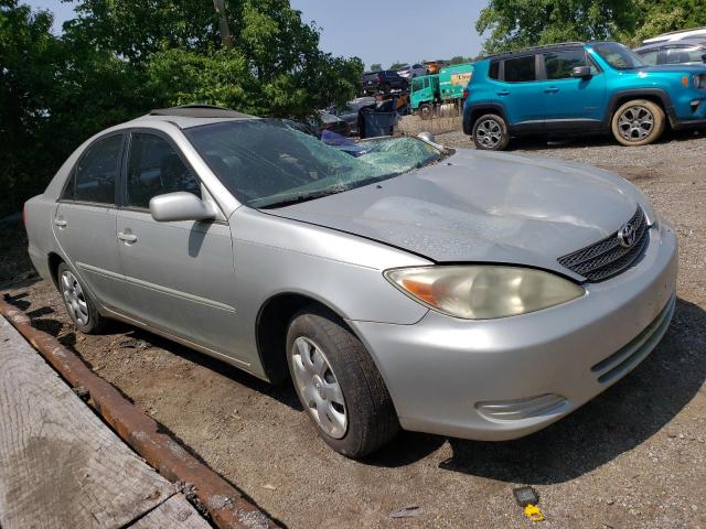 4T1BE30K92U512750 - 2002 TOYOTA CAMRY LE SILVER photo 4