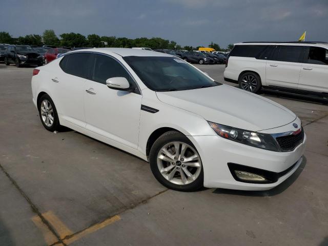 KNAGN4A72B5118993 - 2011 KIA OPTIMA EX WHITE photo 4