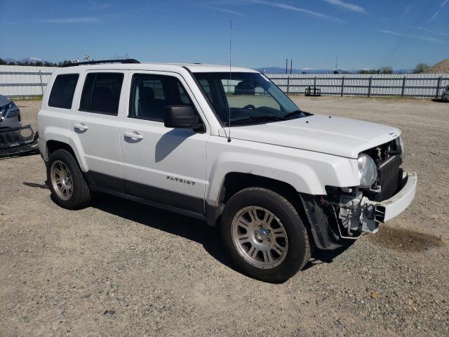 1C4NJPBA5GD675640 - 2016 JEEP PATRIOT SPORT WHITE photo 4