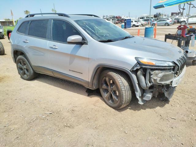 1C4PJLCS2GW189316 - 2016 JEEP CHEROKEE LATITUDE SILVER photo 4