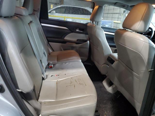 5TDKKRFH9FS083812 - 2015 TOYOTA HIGHLANDER XLE SILVER photo 10