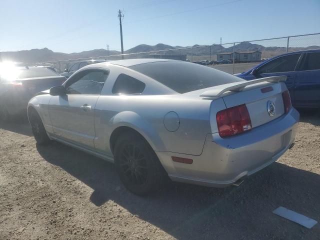 1ZVHT82H975368540 - 2007 FORD MUSTANG GT SILVER photo 2