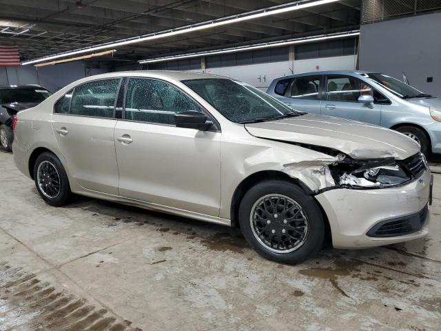 3VW2K7AJ8DM241209 - 2013 VOLKSWAGEN JETTA BASE BEIGE photo 4