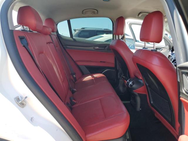 ZASFAKBN5J7B76103 - 2018 ALFA ROMEO STELVIO TI WHITE photo 11