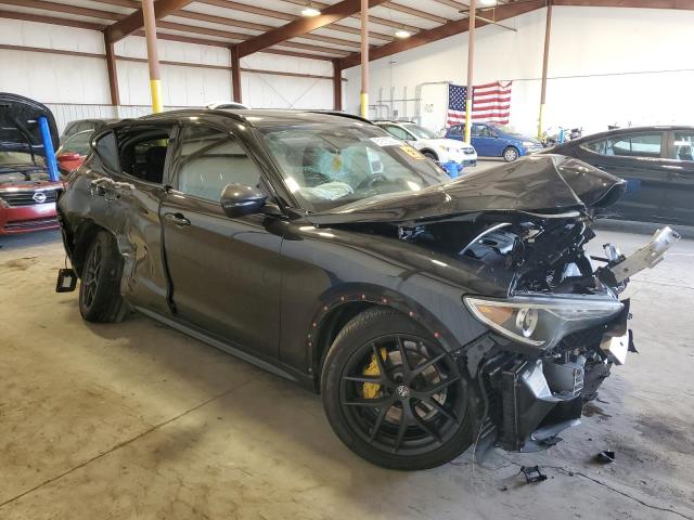 ZASPAKBN7K7C45346 - 2019 ALFA ROMEO STELVIO TI BLACK photo 4