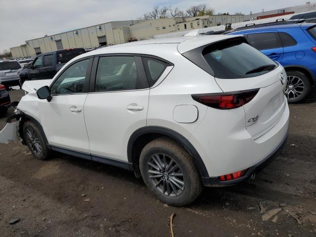 JM3KFBBMXJ0431733 - 2018 MAZDA CX-5 SPORT WHITE photo 2