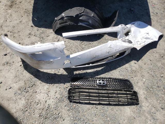 JTKDE3B79A0316618 - 2010 TOYOTA SCION TC WHITE photo 12