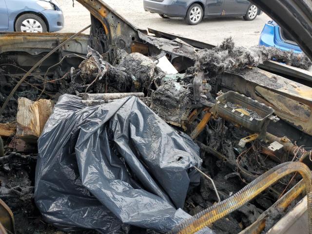 5XYZUDLB9JG524064 - 2018 HYUNDAI SANTA FE S Gris photo 8