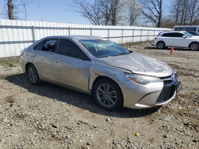 4T1BF1FK1HU647657 - 2017 TOYOTA CAMRY SE LE 米色 照片 4