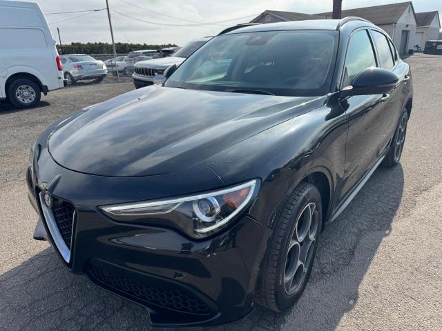 ZASFAKPN2J7B59011 - 2018 ALFA ROMEO STELVIO SPORT შავი ფოტო 1