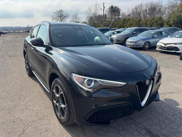 ZASFAKPN2J7B59011 - 2018 ALFA ROMEO STELVIO SPORT შავი ფოტო 4