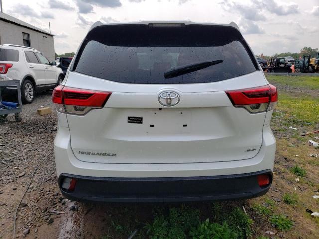 5TDBZRFH9KS920354 - 2019 TOYOTA HIGHLANDER LE WHITE photo 6