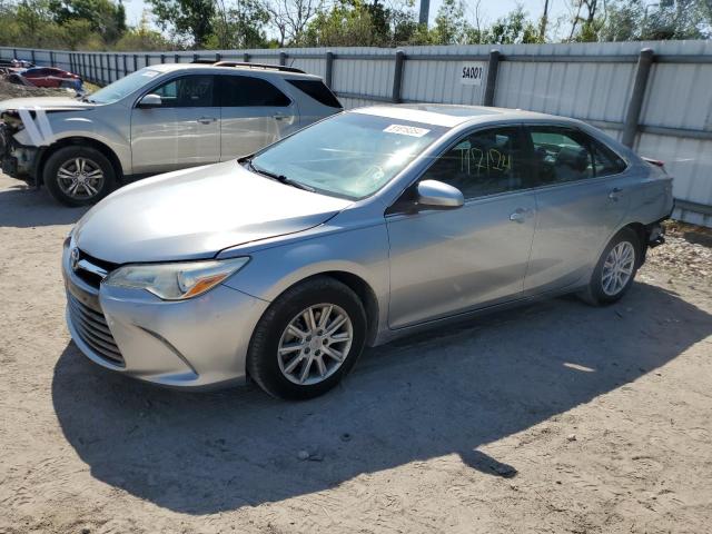 4T1BF1FK5GU554848 - 2016 TOYOTA CAMRY LE SILVER photo 1