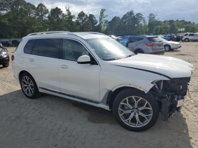 5UXCX4C02LLS39370 - 2020 BMW X7 XDRIVE50I WHITE photo 4