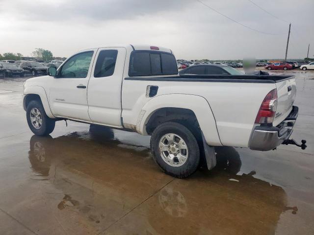 5TFTU4GN4BX003519 - 2011 TOYOTA TACOMA PRERUNNER ACCESS CAB WHITE photo 2