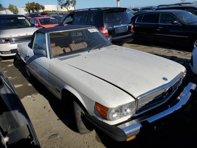 WDBBA45A2BB002420 - 1981 MERCEDES-BENZ 380 SL WHITE photo 4