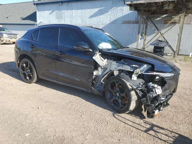 ZASPAKBN7N7D42728 - 2022 ALFA ROMEO STELVIO TI BLACK photo 4