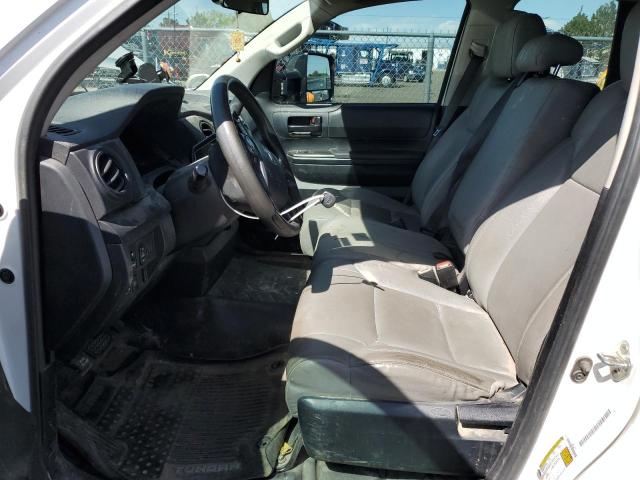5TFCY5F16JX023195 - 2018 TOYOTA TUNDRA DOUBLE CAB SR/SR5 WHITE photo 7