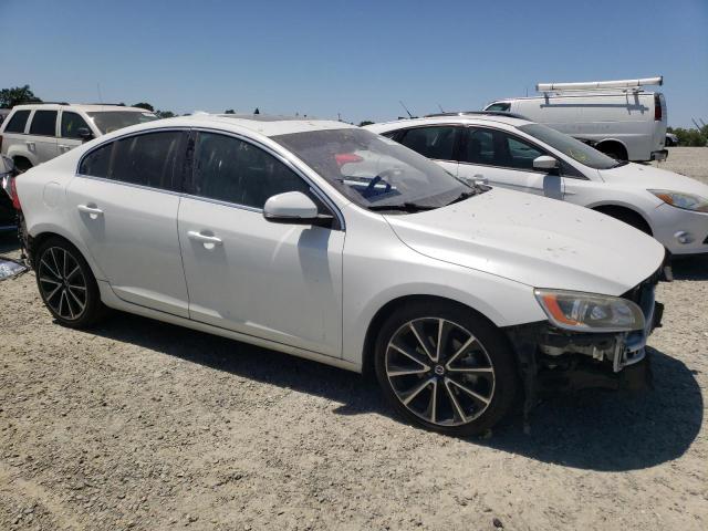 YV126MFK7G2414196 - 2016 VOLVO S60 PREMIER WHITE photo 4