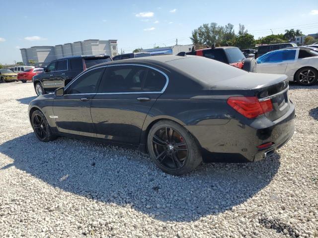 WBAKC8C55CC435022 - 2012 BMW 750 LXI შავი ფოტო 2