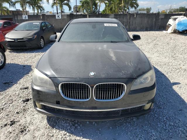 WBAKC8C55CC435022 - 2012 BMW 750 LXI შავი ფოტო 5