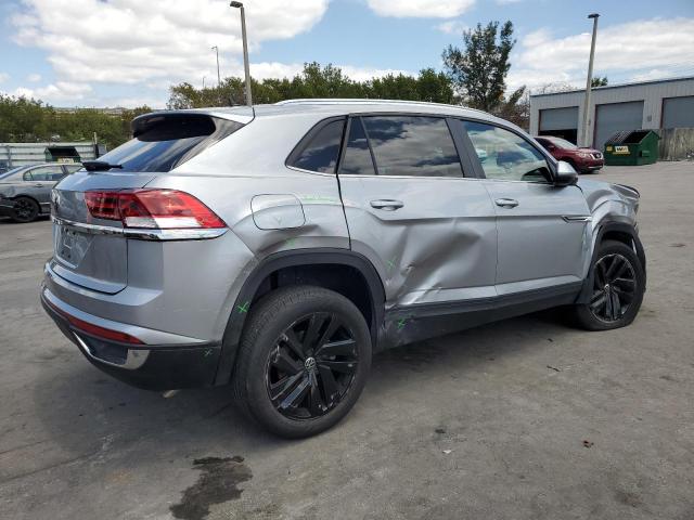 1V2WC2CA4PC201599 - 2023 VOLKSWAGEN ATLAS CROS SE Сріблястий фото 3