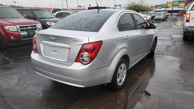 1G1JA5SH3D4236750 - 2013 CHEVROLET SONIC LS 银色 照片 4