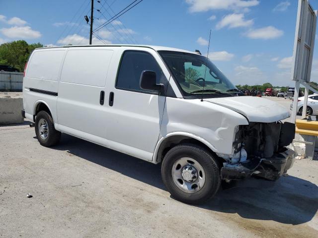 1GCWGAFPXK1246647 - 2019 CHEVROLET EXPRESS G2 WHITE photo 4